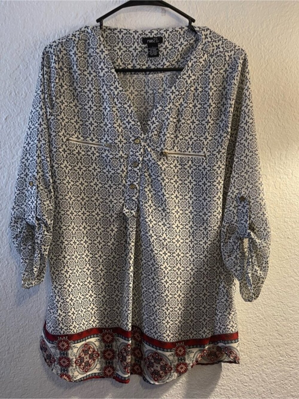 Rue21 White and Black Printed Tunic with Red Border Trim